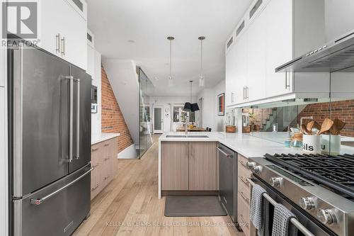 21 Millbrook Crescent, Toronto, ON - Indoor Photo Showing Kitchen With Stainless Steel Kitchen With Upgraded Kitchen