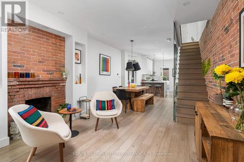 21 Millbrook Crescent, Toronto, ON - Indoor