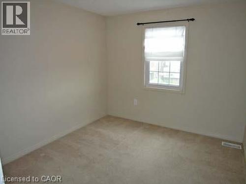 151 Clairfields Drive E Unit# 39, Guelph, ON - Indoor Photo Showing Other Room