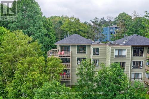 Top floor, corner suite - 303 - 26 Deerhurst Golfview Drive, Huntsville (Chaffey), ON - Outdoor