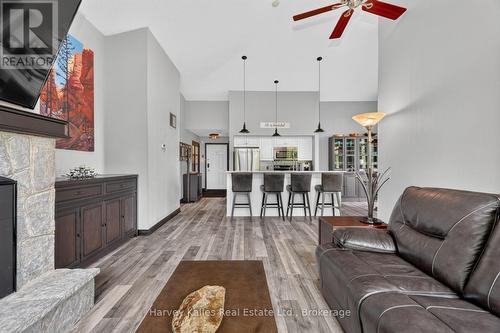 303 - 26 Deerhurst Golfview Drive, Huntsville (Chaffey), ON - Indoor Photo Showing Living Room With Fireplace