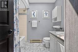 4-pc bathroom - 