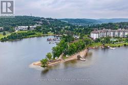 Beach area on Peninsula Lake - 