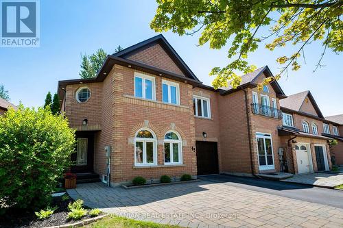 45 Mistleflower Court, Richmond Hill, ON - Outdoor
