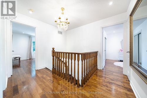 45 Mistleflower Court, Richmond Hill, ON - Indoor Photo Showing Other Room