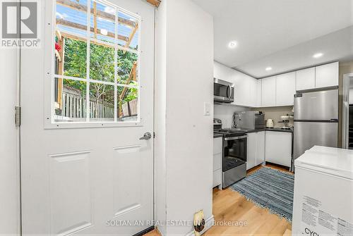 45 Mistleflower Court, Richmond Hill, ON - Indoor Photo Showing Kitchen With Stainless Steel Kitchen