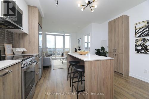 1111 - 1787 St. Clair Avenue W, Toronto, ON - Indoor Photo Showing Kitchen With Upgraded Kitchen