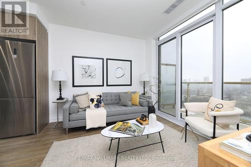 1111 - 1787 St. Clair Avenue W, Toronto, ON - Indoor Photo Showing Living Room