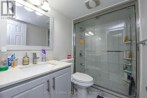 113 Seclusion Crescent, Brampton, ON - Indoor Photo Showing Bathroom