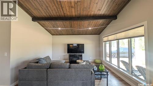 23 101 Neis Access Road, Emma Lake, SK - Indoor Photo Showing Living Room