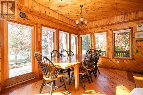 710 Trout Lake, Heyden, ON - Indoor Photo Showing Dining Room