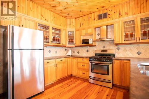 710 Trout Lake, Heyden, ON - Indoor Photo Showing Kitchen