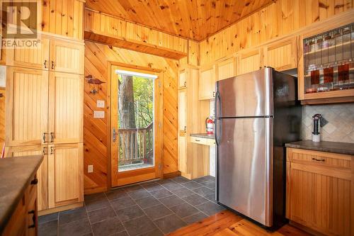 710 Trout Lake, Heyden, ON - Indoor Photo Showing Kitchen