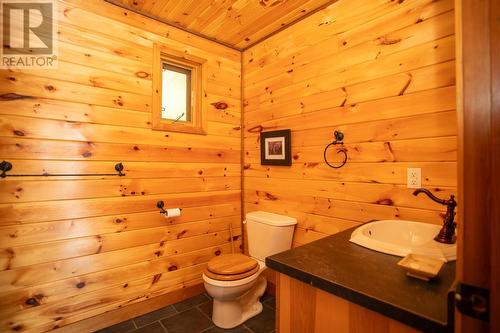 710 Trout Lake, Heyden, ON - Indoor Photo Showing Bathroom