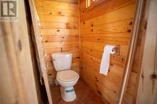 710 Trout Lake, Heyden, ON - Indoor Photo Showing Bathroom