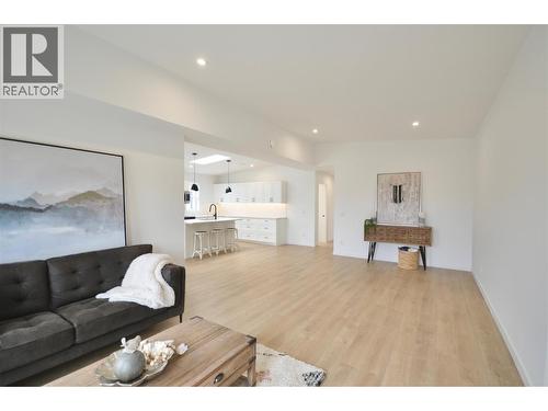 Living room & dining room - 8900 Jim Bailey Road Unit# 126, Kelowna, BC 