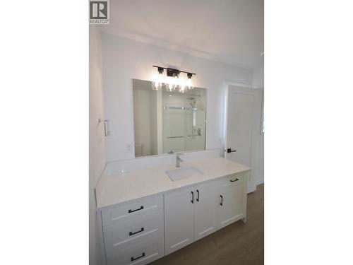 Primary ensuite with quartz counters - 8900 Jim Bailey Road Unit# 126, Kelowna, BC 