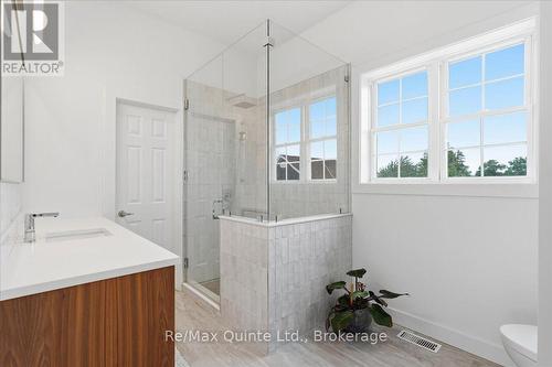 Main Home - 2nd floor bathroom - 249 Carter Road, Prince Edward County (Hillier Ward), ON 