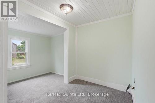 Farmhouse bedroom - 249 Carter Road, Prince Edward County (Hillier Ward), ON 