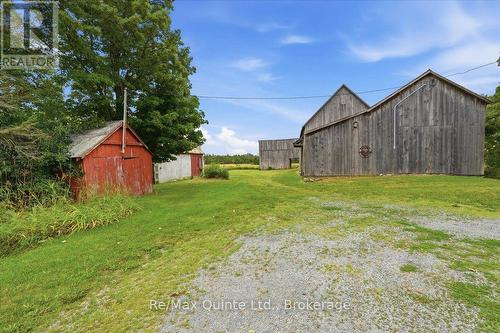 Barns and outbuildings - 249 Carter Road, Prince Edward County (Hillier Ward), ON 