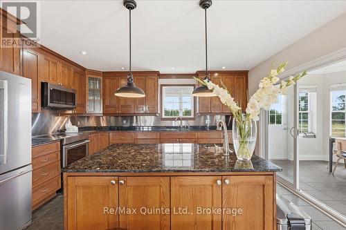 Main Home - Kitchen - 249 Carter Road, Prince Edward County (Hillier Ward), ON 