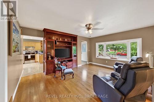 813 Camberley Crescent, Kingston (City Southwest), ON - Indoor Photo Showing Other Room