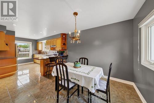 813 Camberley Crescent, Kingston (City Southwest), ON - Indoor Photo Showing Dining Room