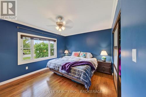 813 Camberley Crescent, Kingston (City Southwest), ON - Indoor Photo Showing Bedroom