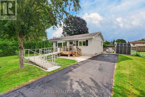 813 Camberley Crescent, Kingston (City Southwest), ON - Outdoor