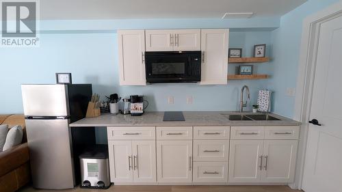 70 Island Cove Road, Bay Bulls, NL - Indoor Photo Showing Kitchen With Double Sink