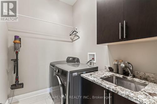 1592 Rosebella Avenue, Ottawa, ON - Indoor Photo Showing Laundry Room