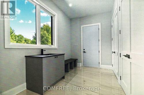 135 Cherryhill Drive, Ottawa, ON - Indoor Photo Showing Other Room