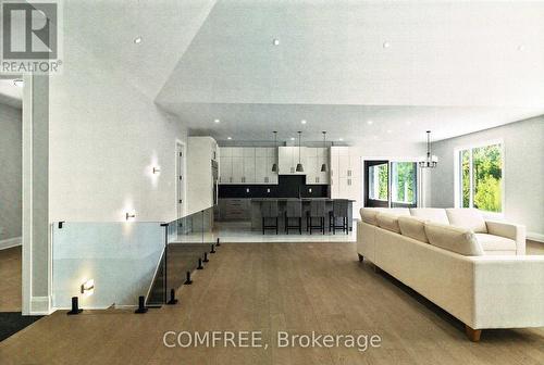 135 Cherryhill Drive, Ottawa, ON - Indoor