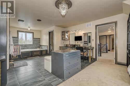 Ensuite - 3968 Elphin Maberly Road, Frontenac (Frontenac North), ON - Indoor