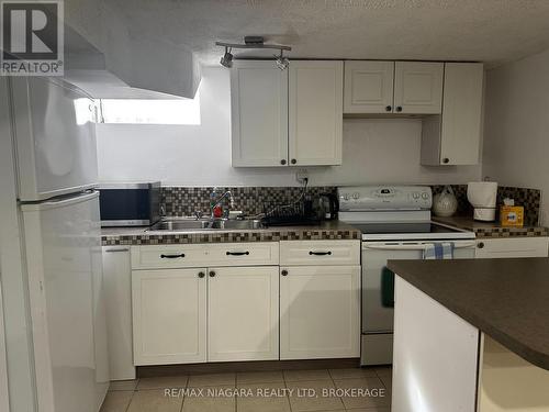 LOWER - 43A BEACHAVEN DRIVE , St. Catharines (Port Weller), Ontario L2M 1A6 5