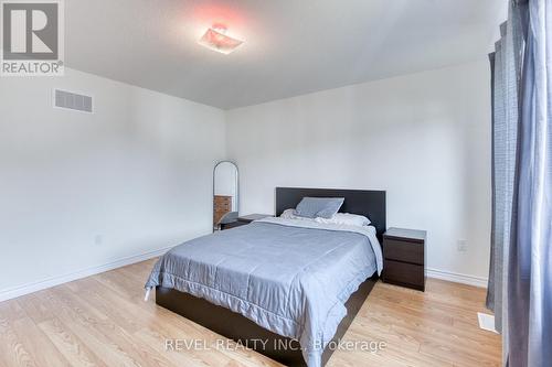 12 Hylton Drive, Barrie, ON - Indoor Photo Showing Bedroom