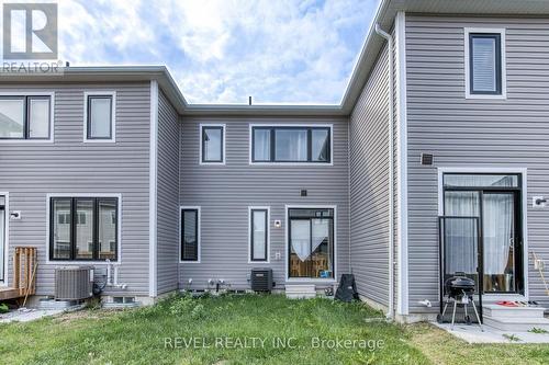 12 Hylton Drive, Barrie, ON - Outdoor With Exterior