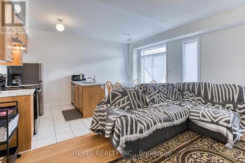 12 Hylton Drive, Barrie, ON - Indoor