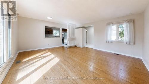 98 WIGMORE DRIVE , Toronto, Ontario M4A 2E8 3