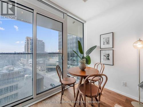 920 - 8 Hillsdale Avenue, Toronto, ON - Indoor