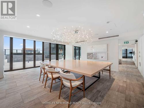 920 - 8 Hillsdale Avenue, Toronto, ON - Indoor