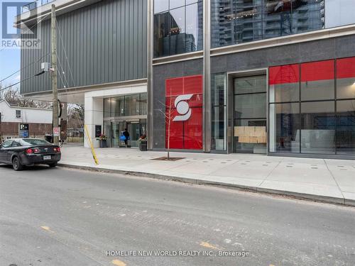 920 - 8 Hillsdale Avenue, Toronto, ON - Outdoor