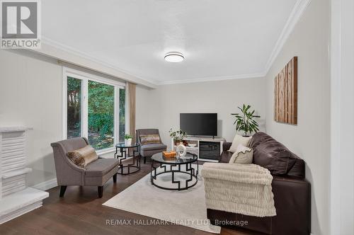 603 Cummer Avenue, Toronto, ON - Indoor Photo Showing Living Room