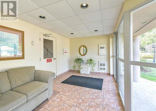 Lobby - Unit 201 - 115 Bond Street, Orillia, ON - Indoor