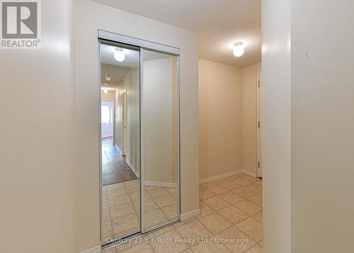 Come on in! - Unit 201 - 115 Bond Street, Orillia, ON - Indoor Photo Showing Other Room