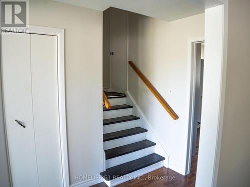 330 Grove Street E, Barrie, ON - Indoor Photo Showing Other Room