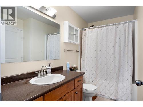 1940 Hillside Drive Unit# 23, Kamloops, BC - Indoor Photo Showing Bathroom