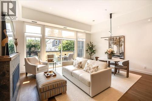 266 Baker Street Unit# 17, Nelson, BC - Indoor Photo Showing Living Room With Fireplace