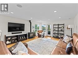 Family Room - 