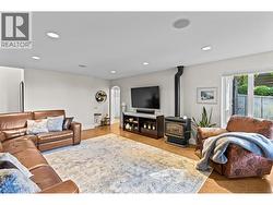 Family Room - 